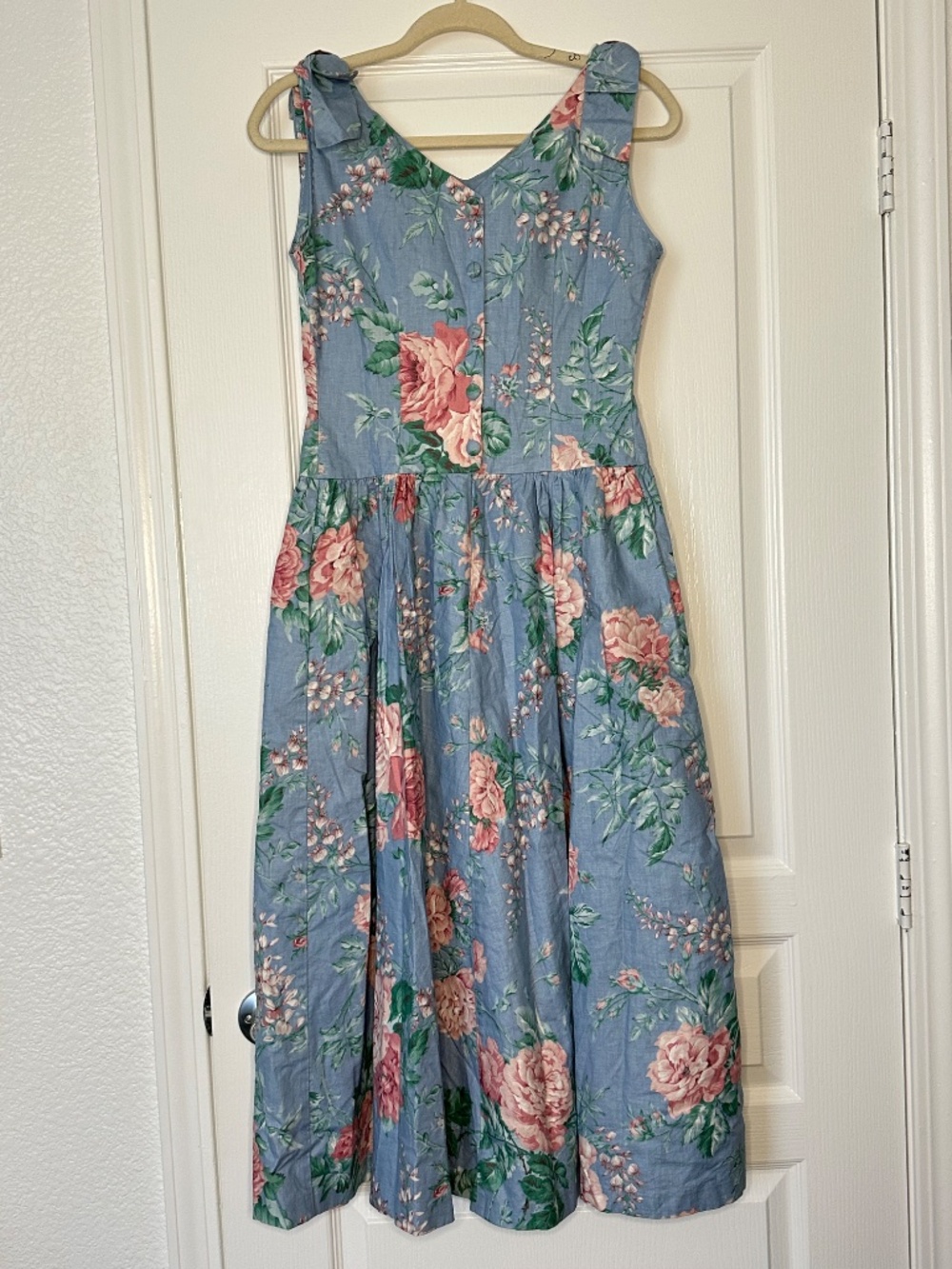 Vintage fit and flare blue floral print dress with basque waist - Picture 4 of 6
